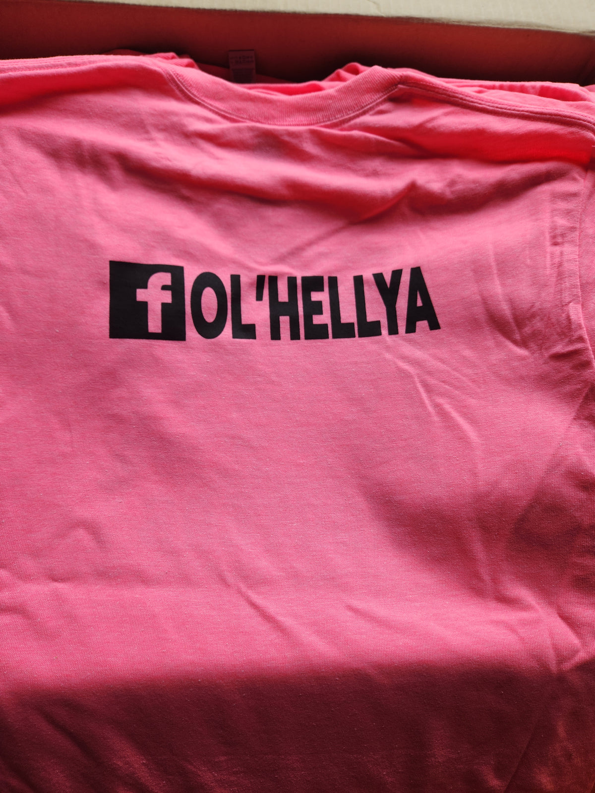 Pink t shirt neon